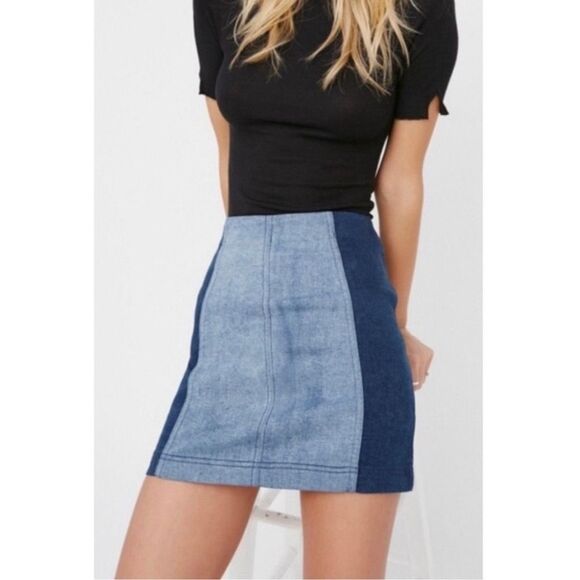 Free People Two Tone Multi Panel Stretch Denim Zip Back Mini Skirt.Womens. Sz 2 - Picture 8 of 10